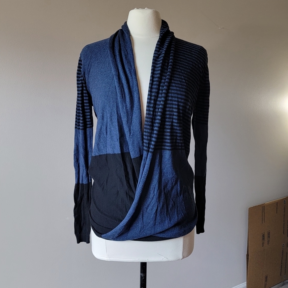 Max Studio Blue and Black Women's Sweater Size S